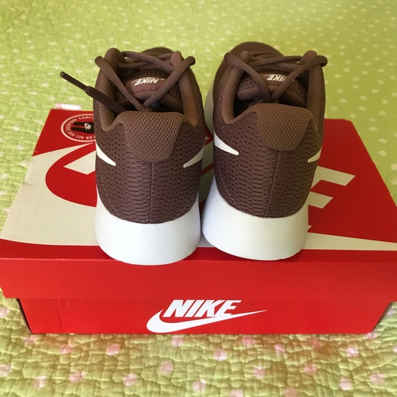 Women's Nike Tanjun - Picture 4 of 6